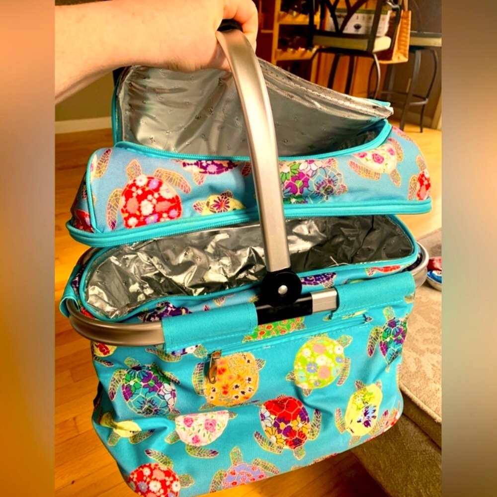 Turtle Print Insulated Tote